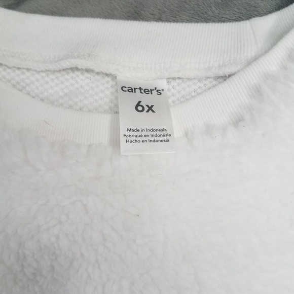 Fuzzy top - Picture 2 of 4